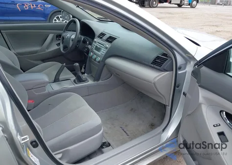 2007 Toyota Camry Le z USA, uszkodzony, nr VIN 4T1BE46K87U153654